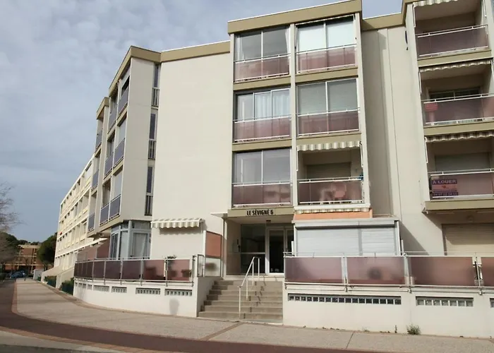 T1 Confortable - Climatise, Proche Des Thermes, Avec Loggia Et Equipements Modernes - Fr-1-553-10